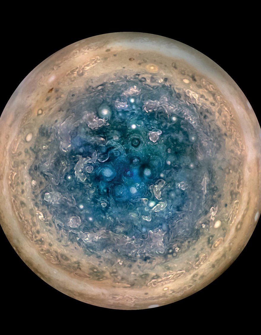 Стационарные планеты. Снимки Юпитера с Юноны. Юпитер снимки НАСА. Юпитер снимок НАСА 2022. Южный полюс Юпитера.