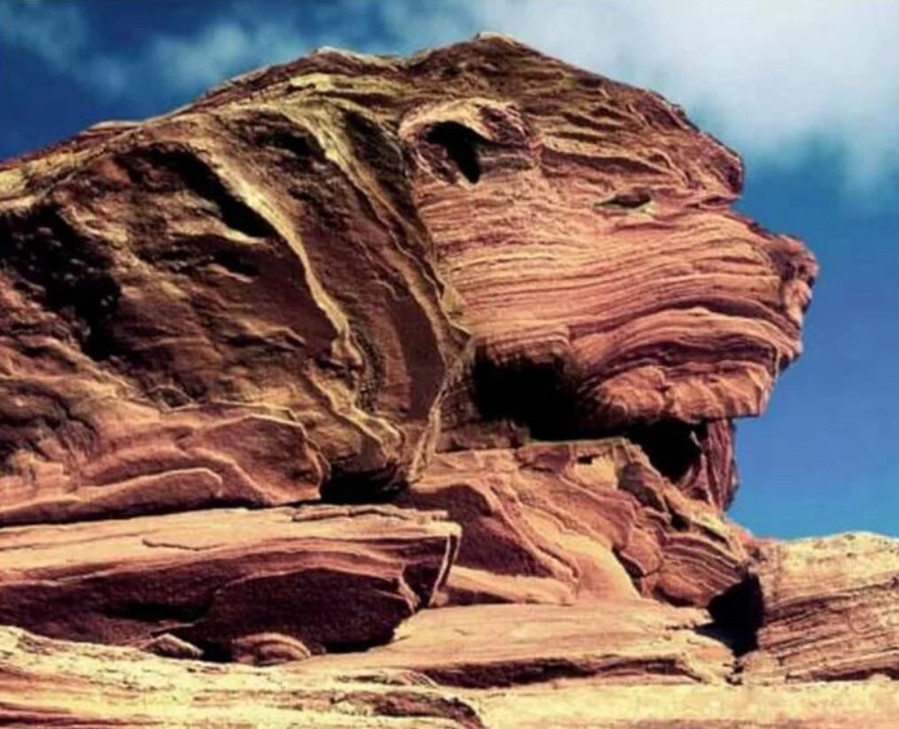 Уникальные творения природы. Каменные чудеса природы. Скалы необычной формы. Необычные горы. Причудливые скалы.